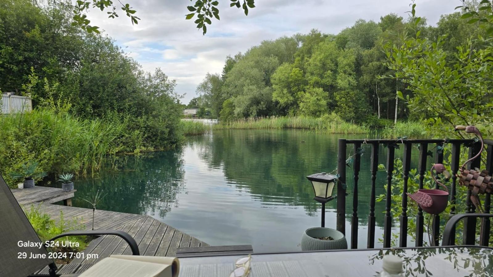 Luxury Lakeside Caravan With Hottub And Private Fishing Peg, Tattershall Lakes 外观 照片