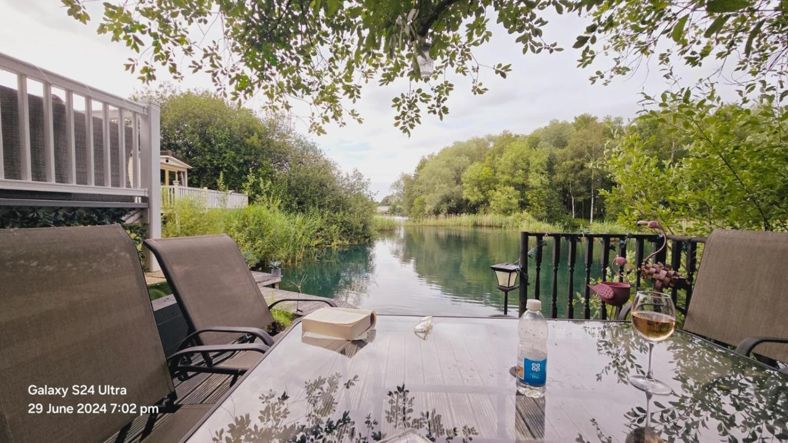 Luxury Lakeside Caravan With Hottub And Private Fishing Peg, Tattershall Lakes 外观 照片